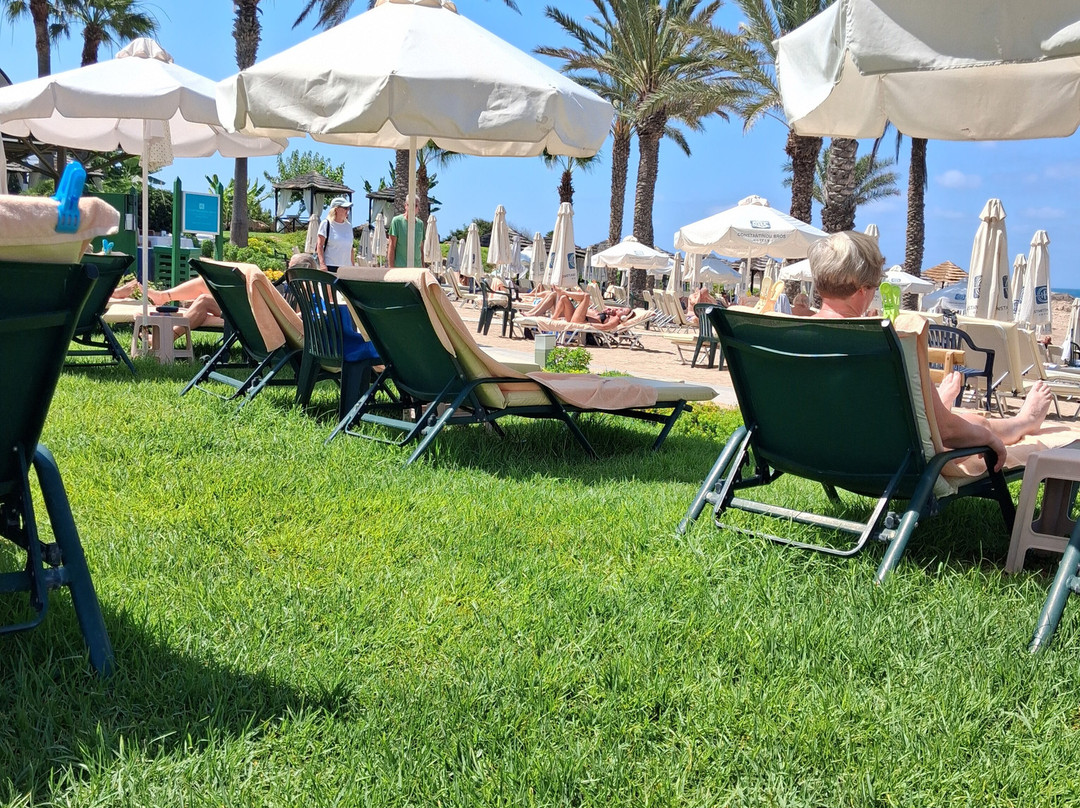 Constantinou Bros Pioneer Beach Hotel主图
