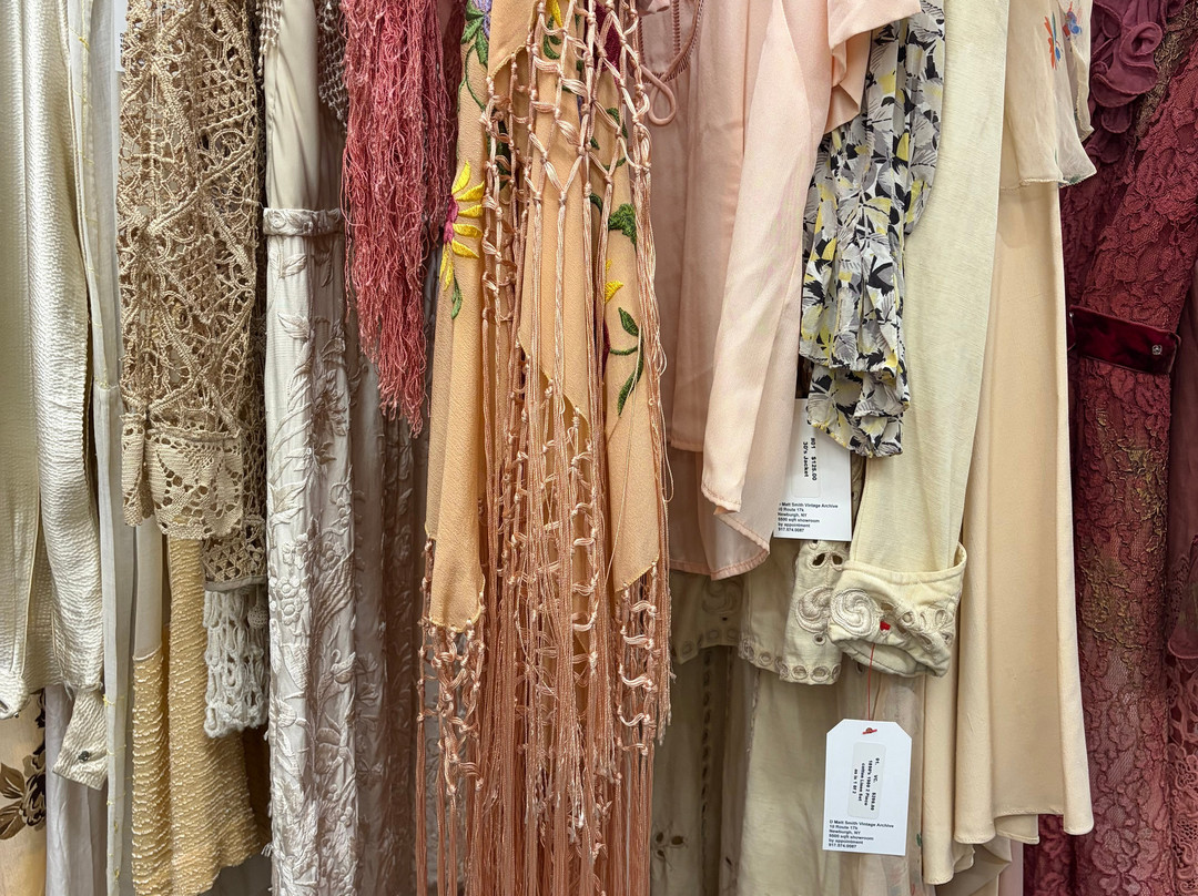Newburgh Vintage Emporium-纽堡必去景点
