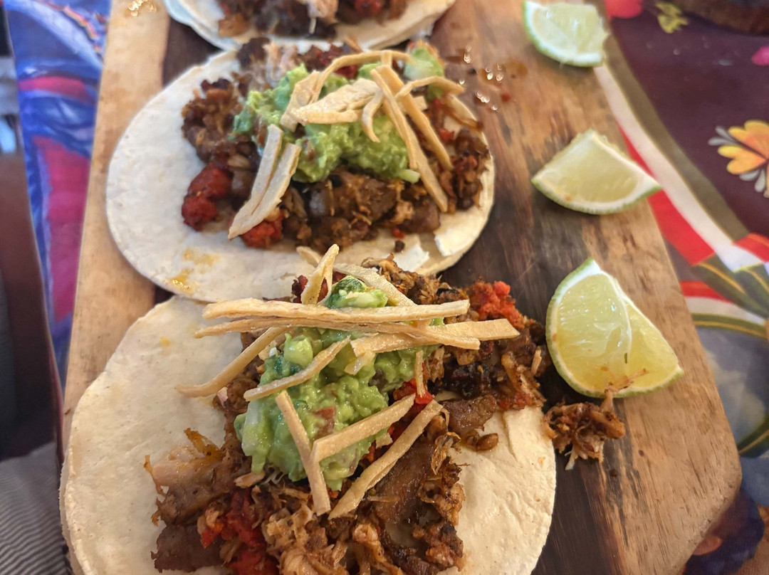 TACOS DE HUMO HOLBOX