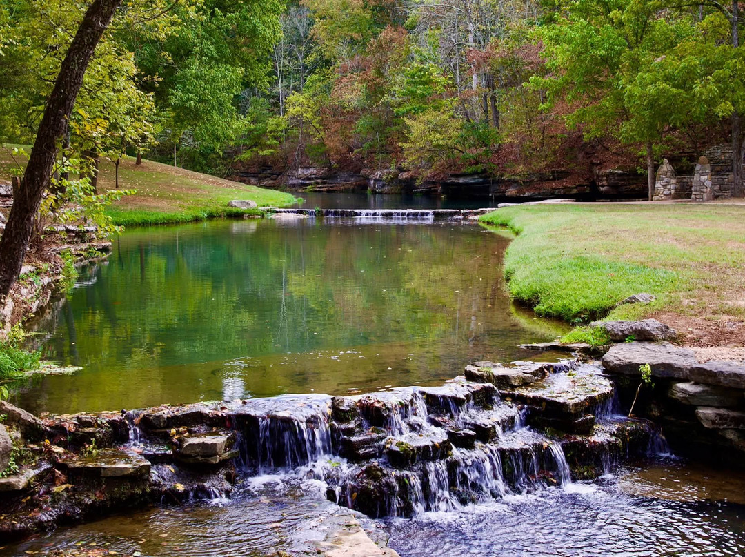 Dogwood Canyon Nature Park-Lampe必去景点