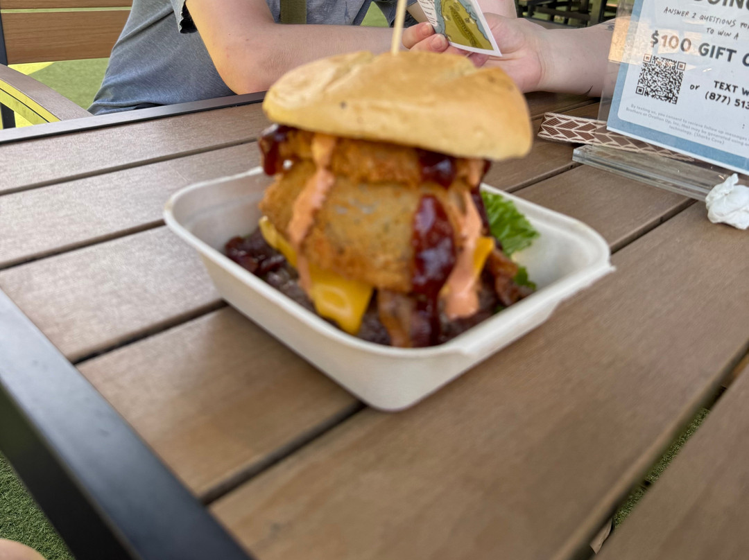 Seven Brothers Burgers Haleiwa