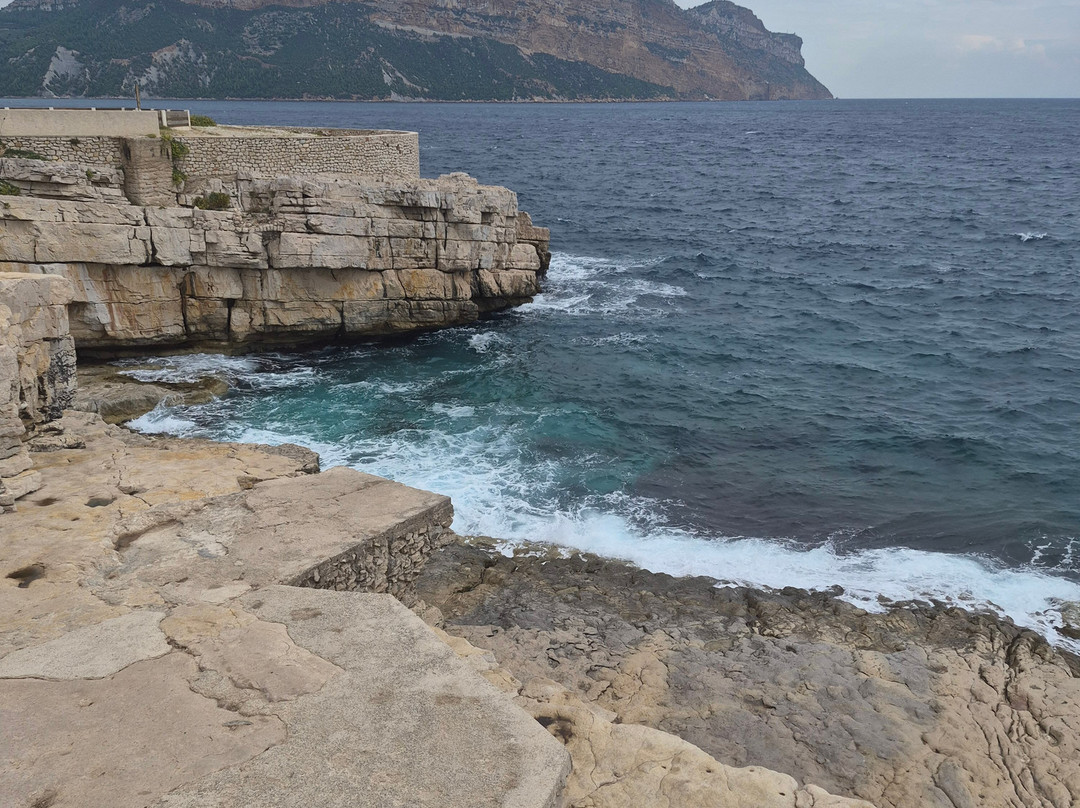 Le petit train touristique de Cassis - by FRANCE Voguette-卡西斯必去景点