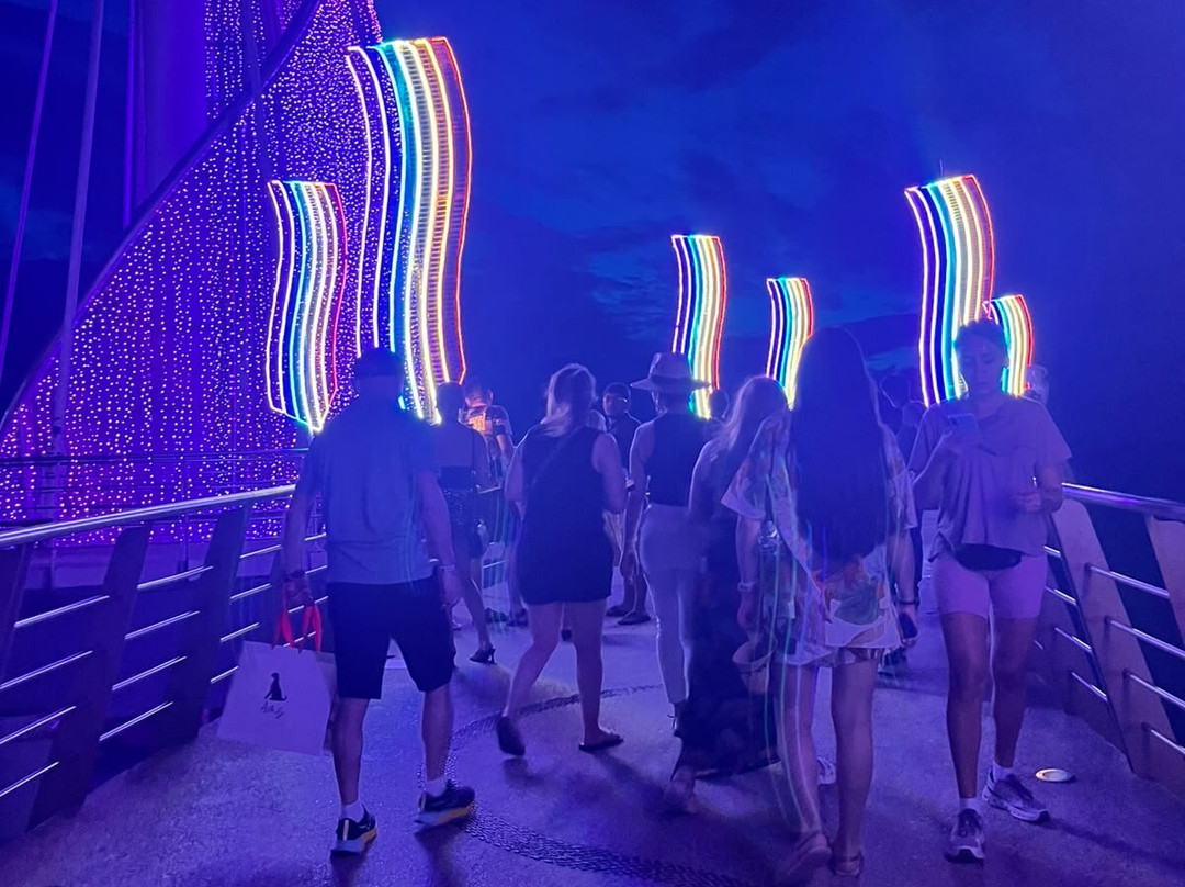 Muelle de Playa Los Muertos-瓦拉塔港必去景点