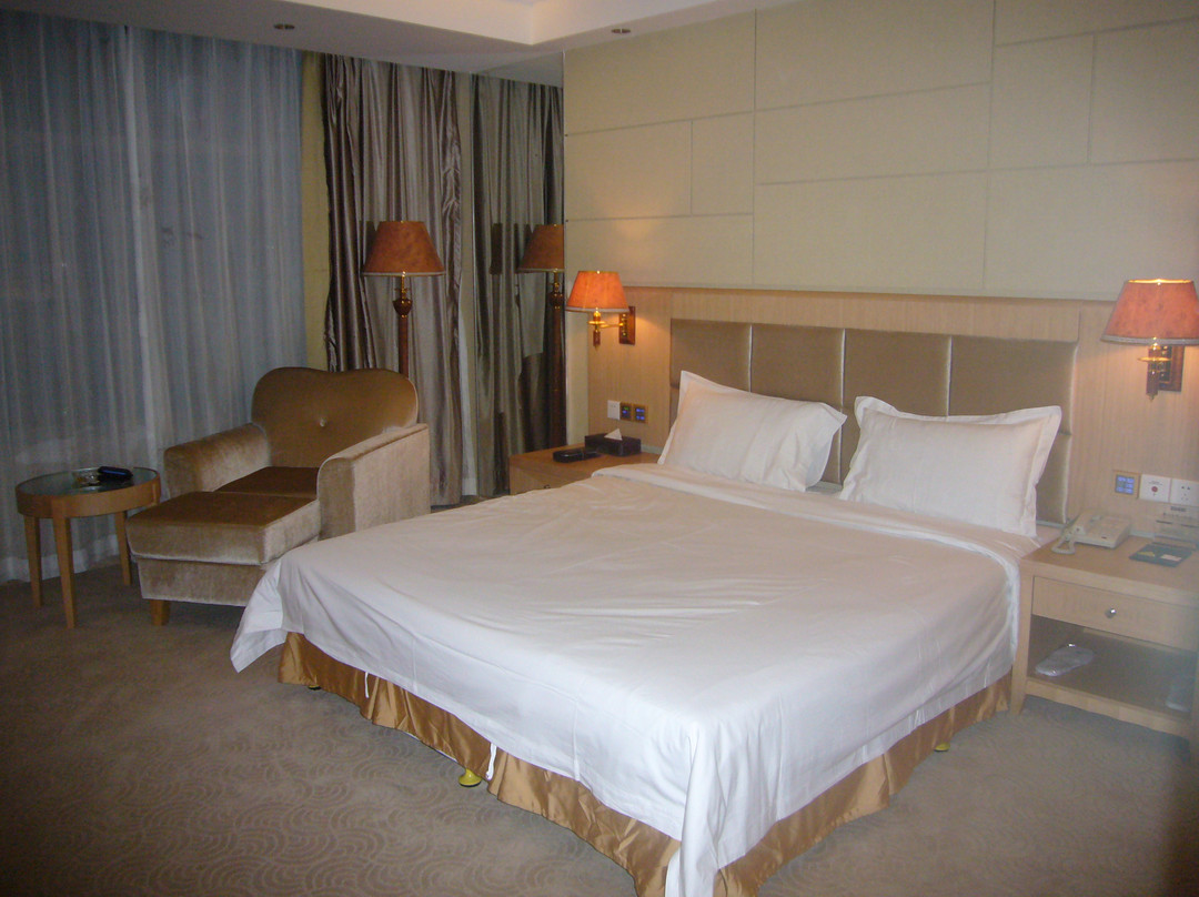 维也纳国际酒店(深圳国际会展中心马安山地铁站店)主图