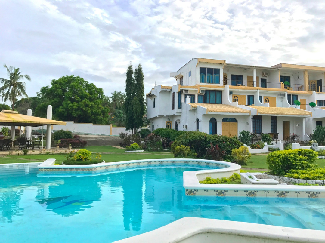 卡萨德尔马高尔夫，波罗与海滩度假村