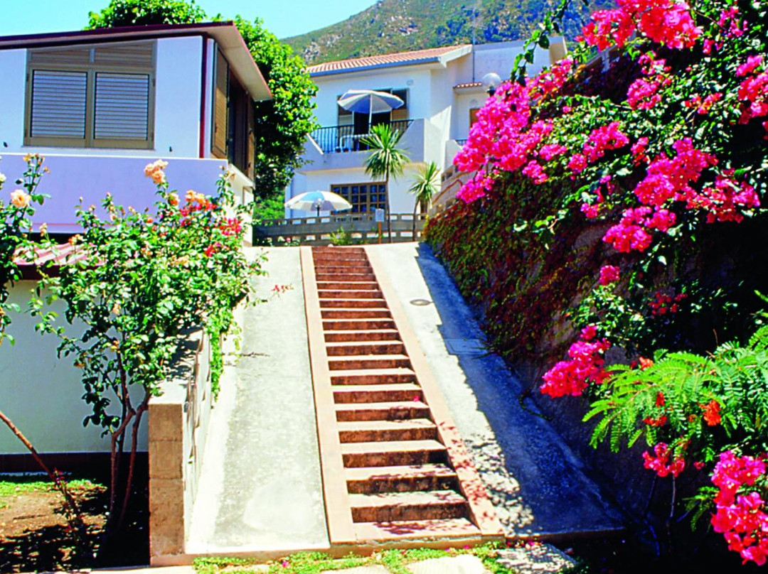 Residence Calava Villa Rosa
