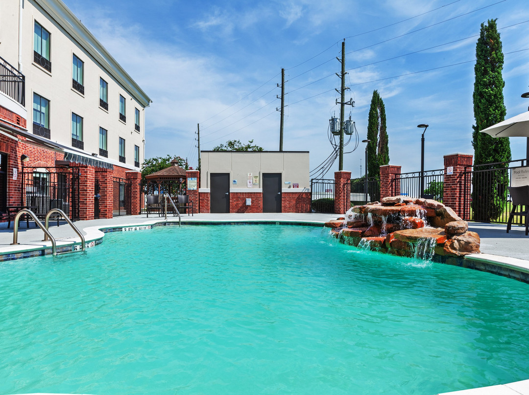 Holiday Inn Express & Suites Sealy by IHG主图