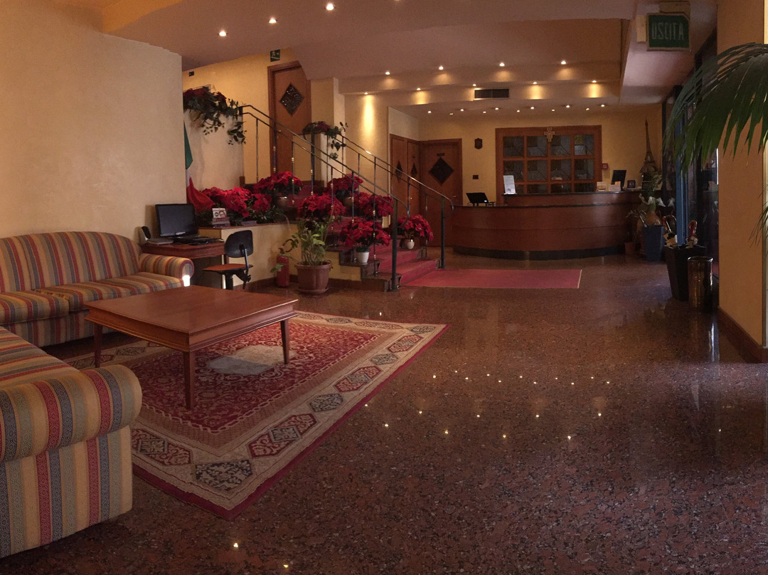 拉梅齐亚泰尔梅酒店住宿-萨旺特酒店