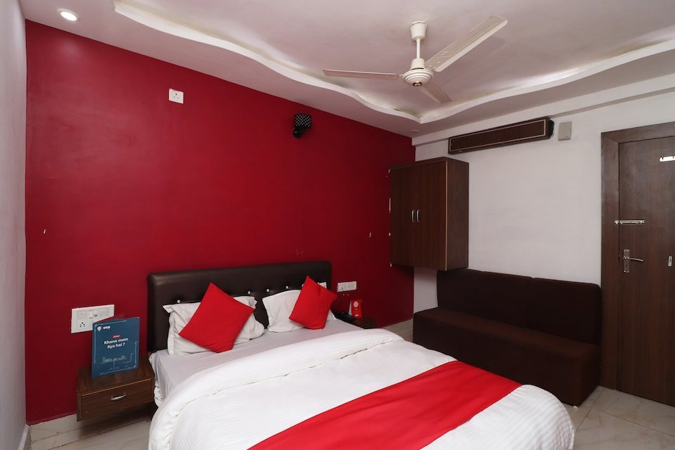 Landmark 3 By OYO Rooms