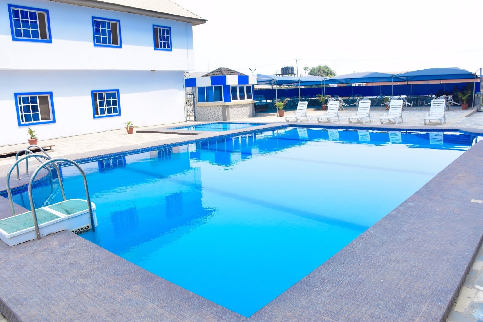 Beland Hospitality Hotel and Tours-泳池