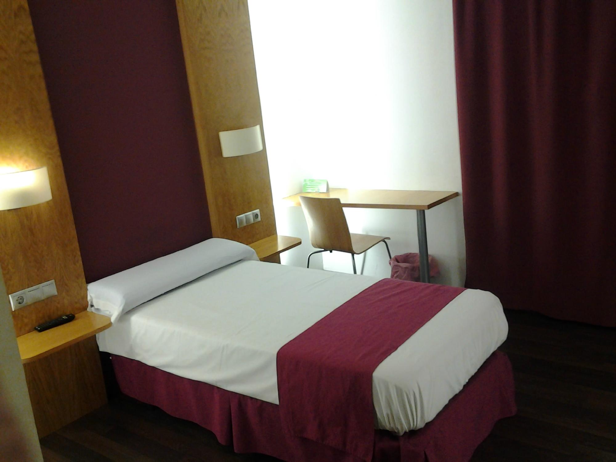 Hotel Jatorrena-客卧