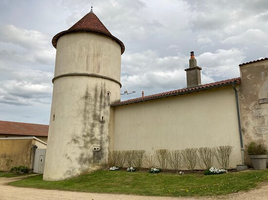 Ferme Fortifiée De Ville-au-val-Millery必去景点