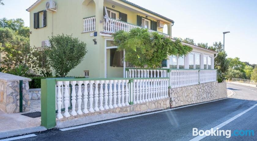 Apartment Pelicaric Sali Dugi Otok