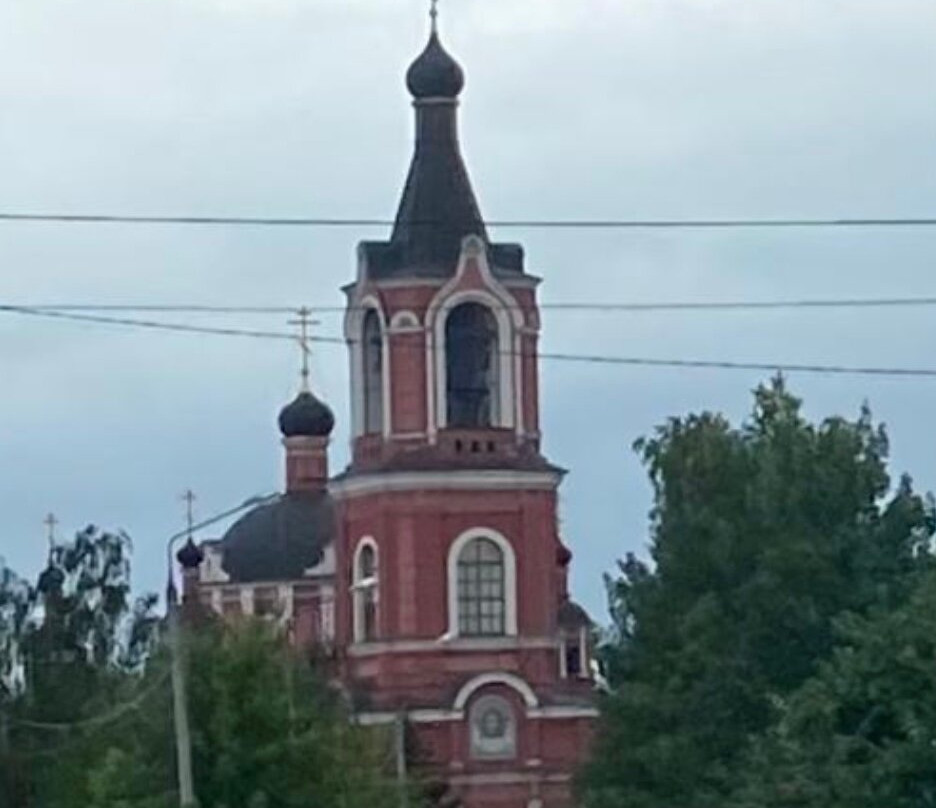 Florus and Lavra Church景点图片