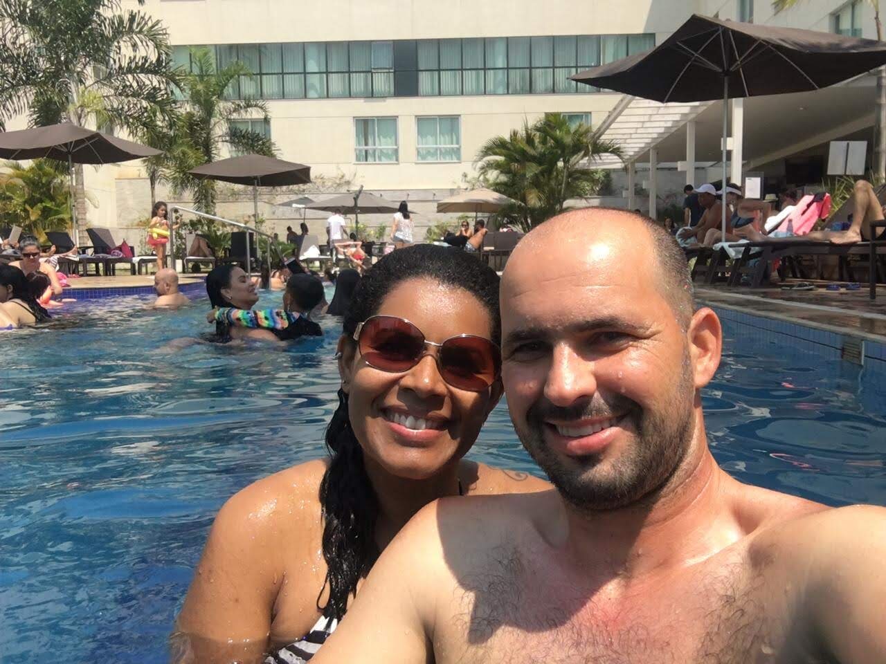 Esuites Lagoa Santa-泳池