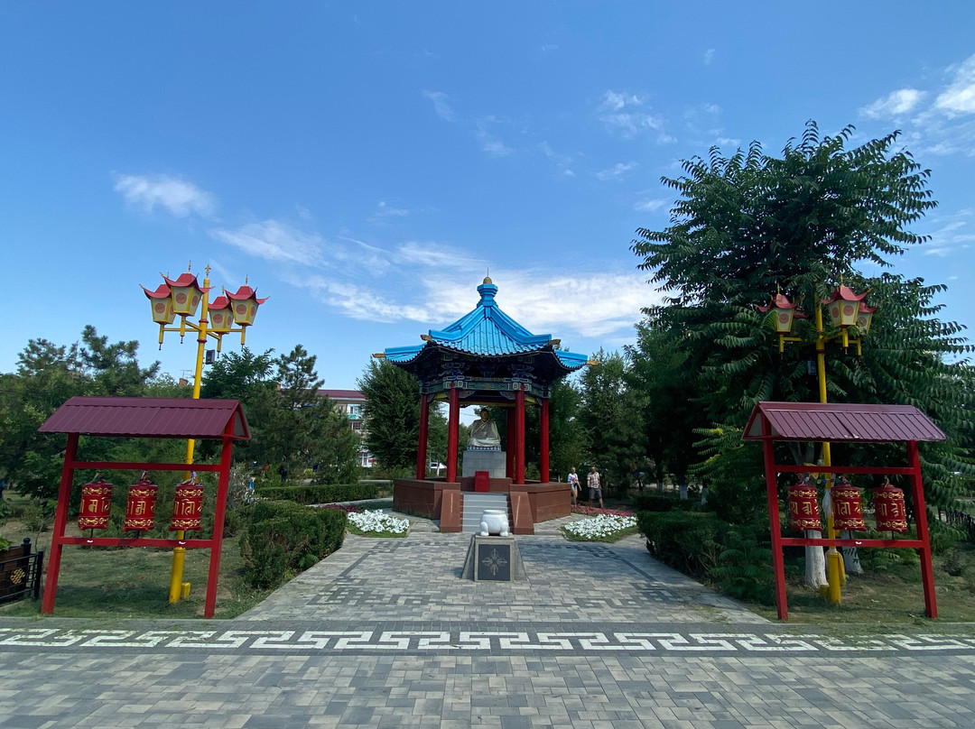 Shakyamuni Buddha Statue景点图片