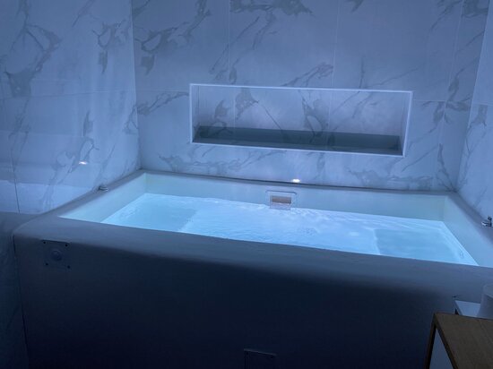 Naxos Finest Hotel & Villas-浴室