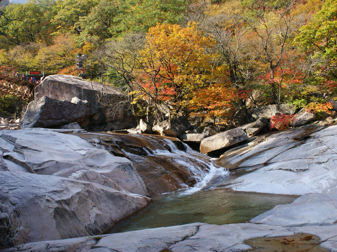 Biseondae Rocks景点图片