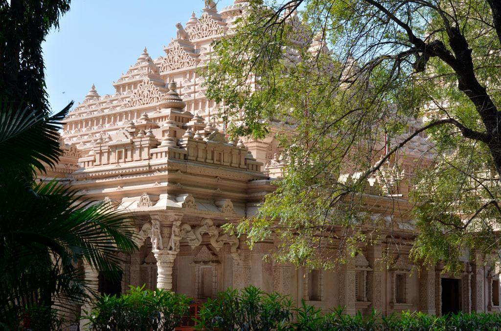 Kolanupaka Jain Temple景点图片