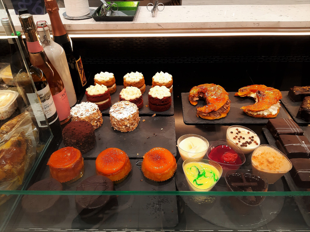 Mas Tres Pastisseria