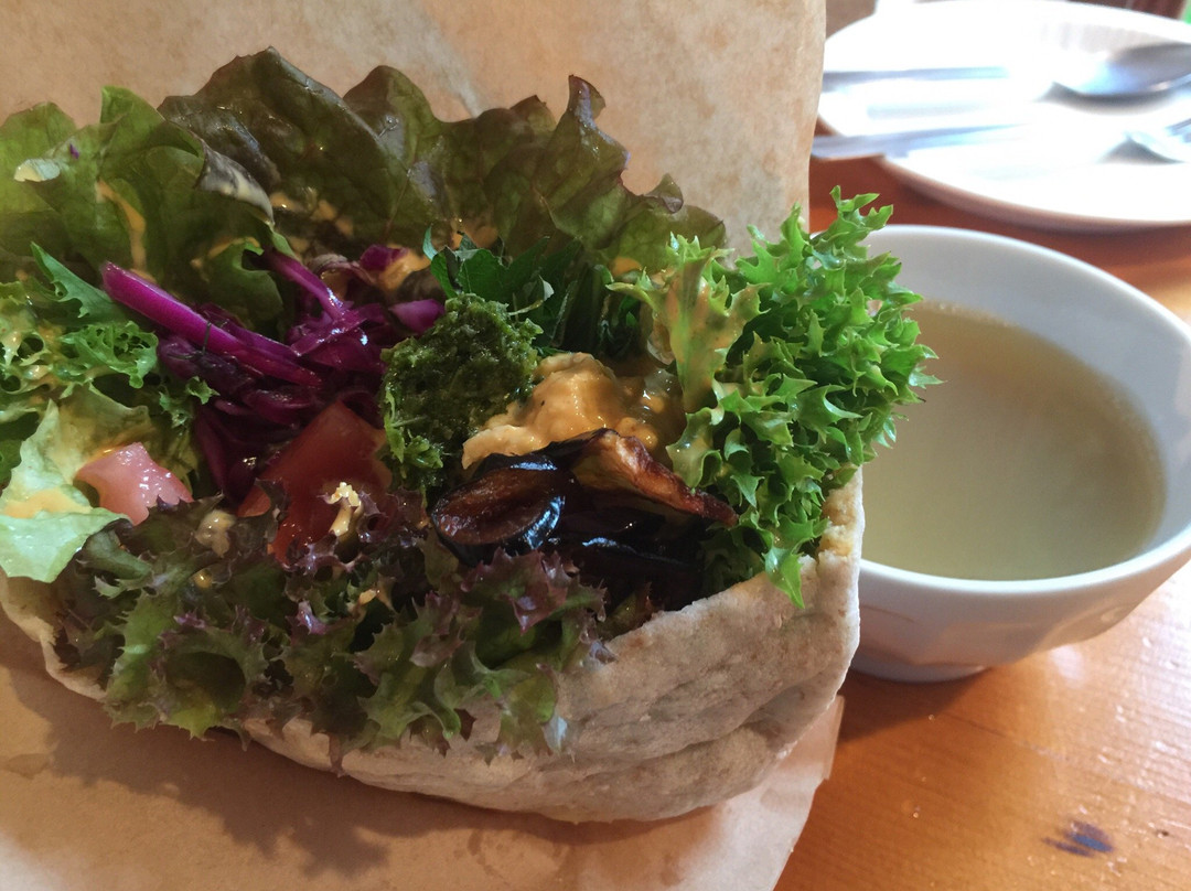 クンバ ドゥ ファラフェル