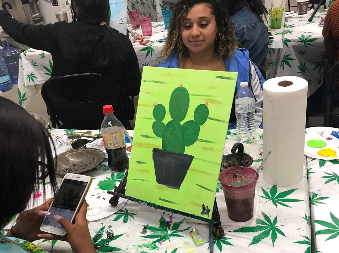 Puff, Pass, and Paint-丹佛必去景点