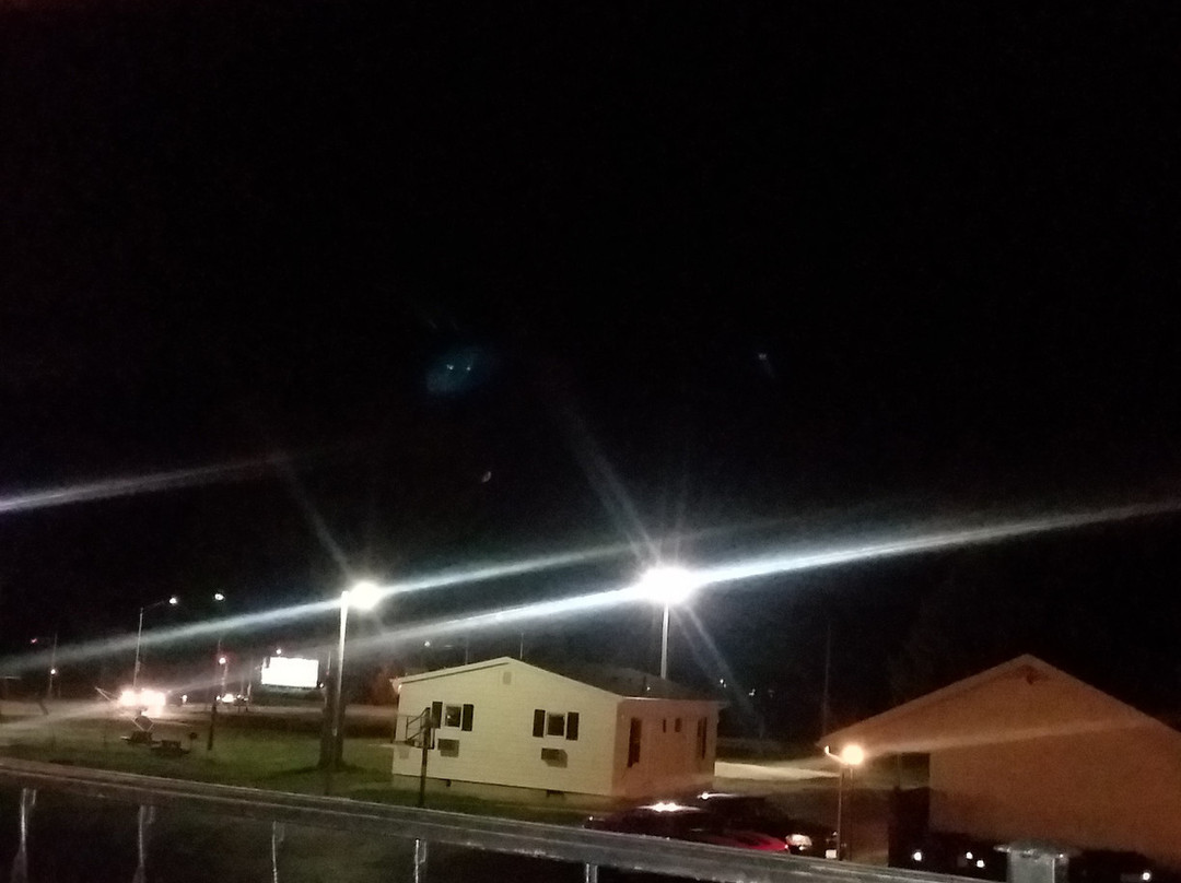 All Star Inn & Suites主图