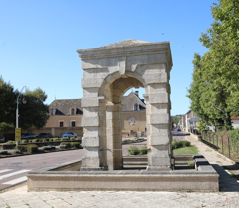 Fontaine De Marjonzin景点图片