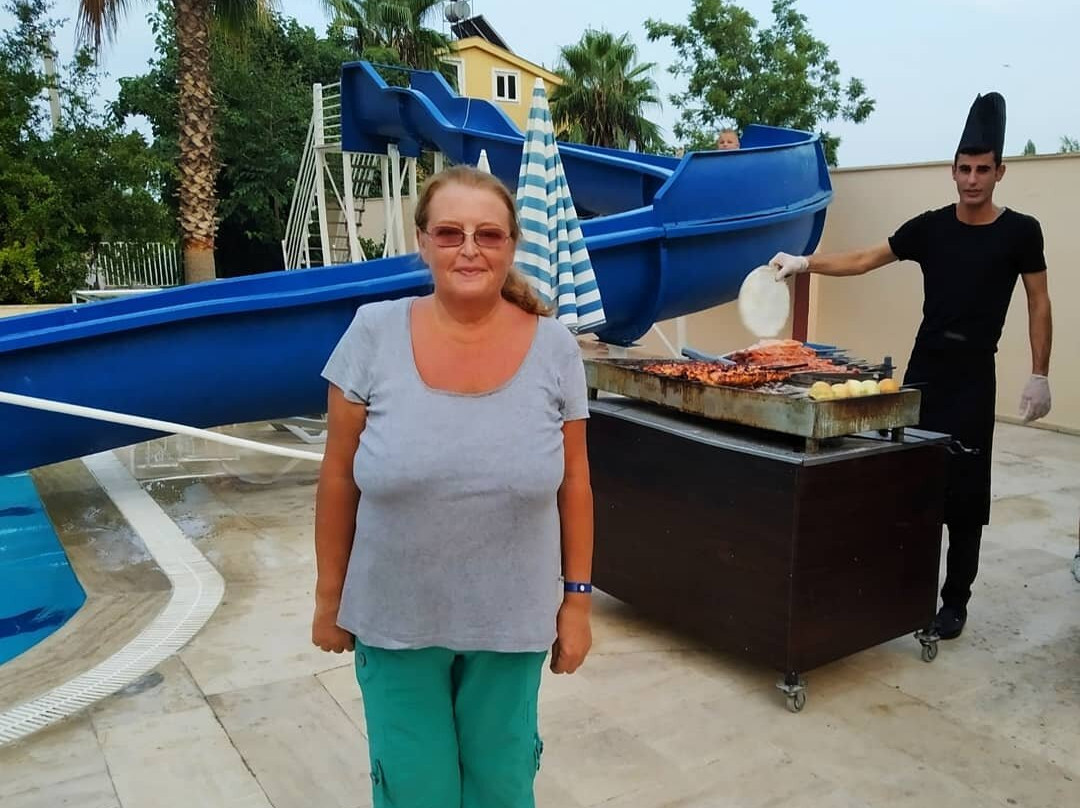 Larissa Park Hotel主图