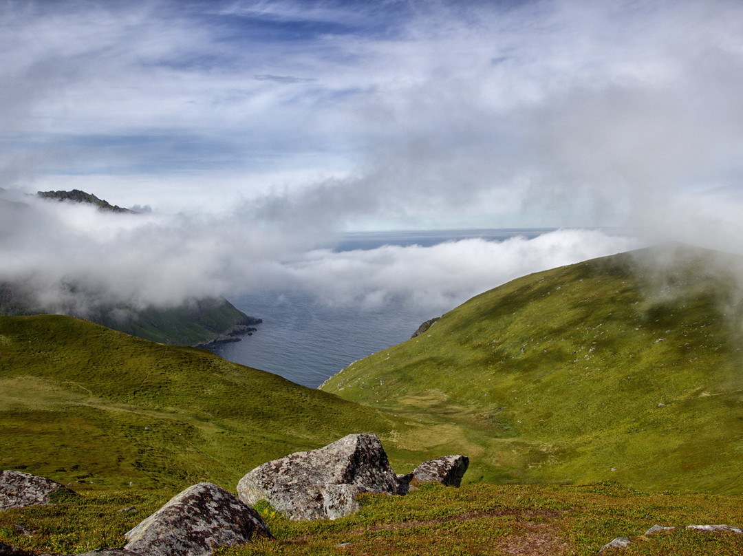 Ytresandheia Mountain景点图片