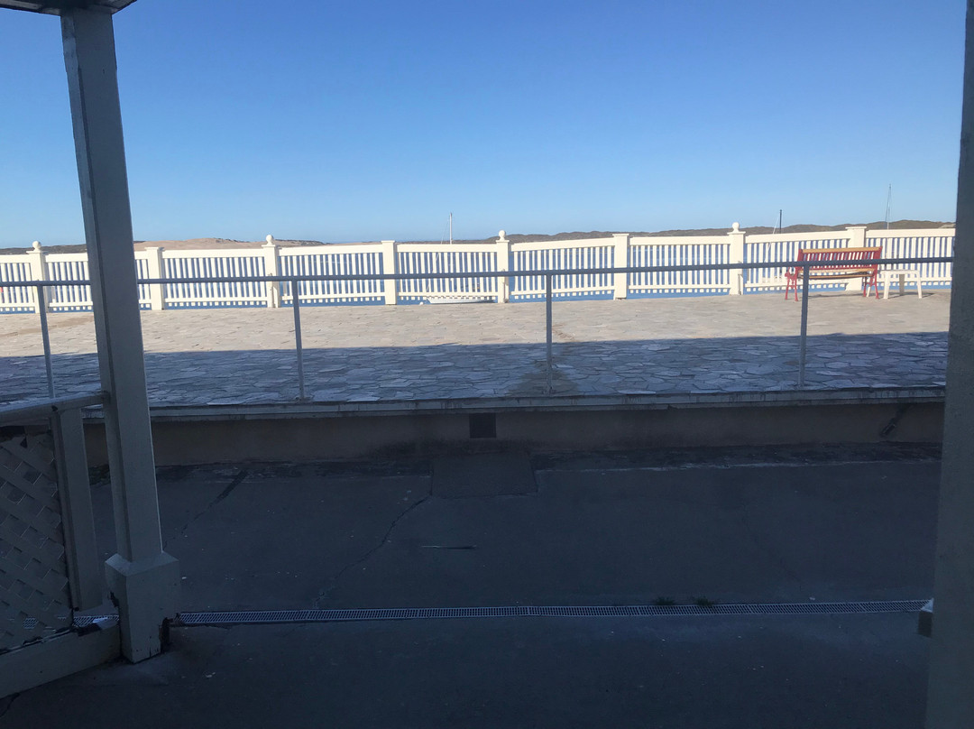 莫罗湾客栈主图