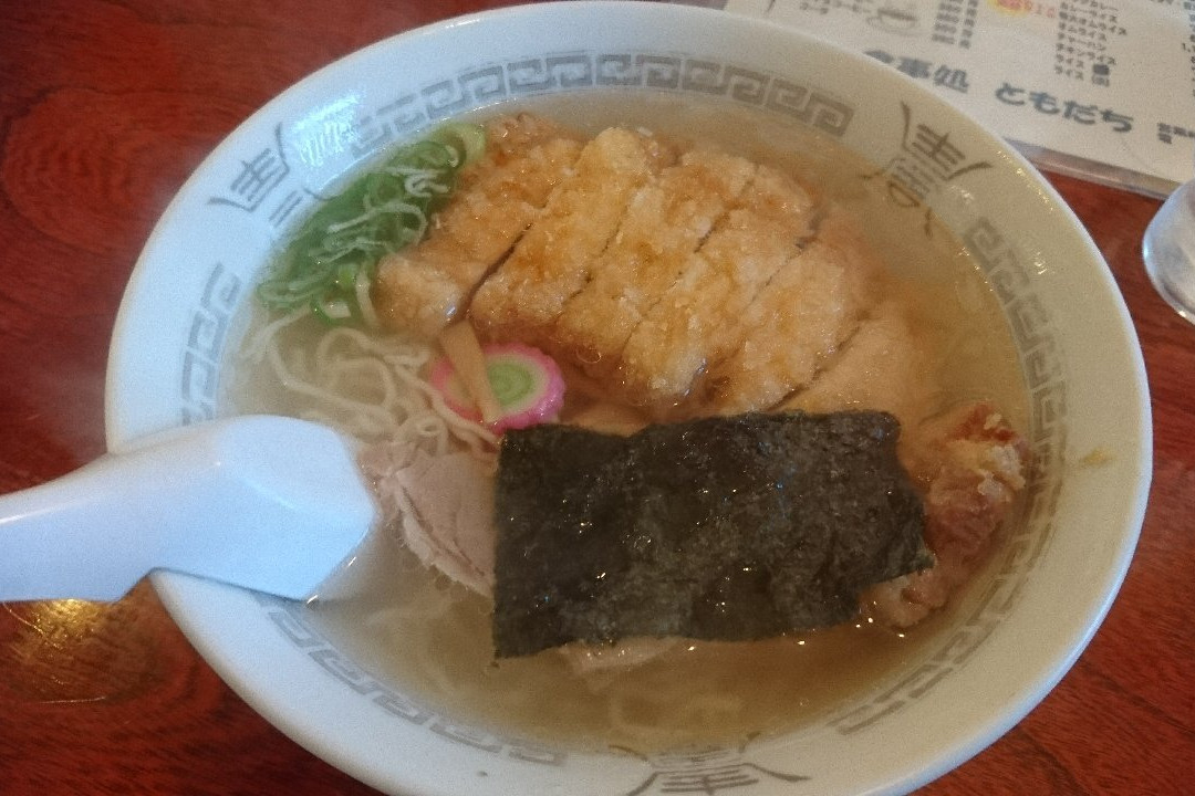 お食事処 ともだち