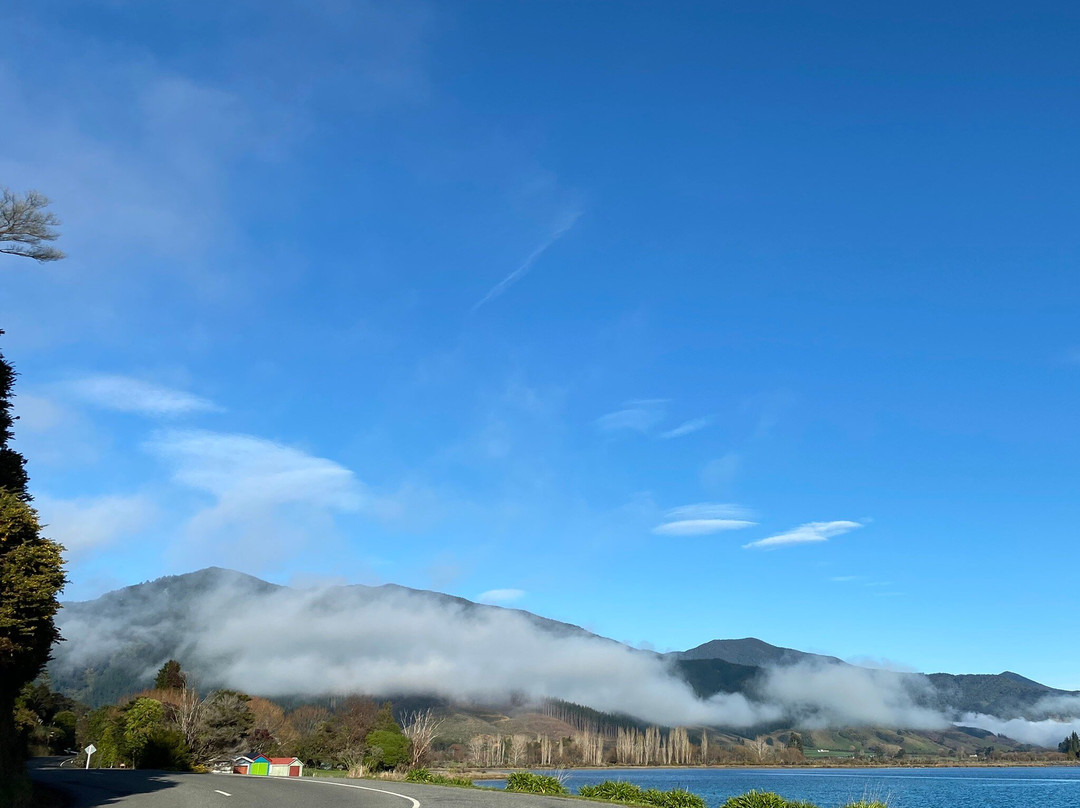 Queen Charlotte Drive景点图片