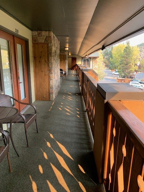 Silver Moon Inn主图