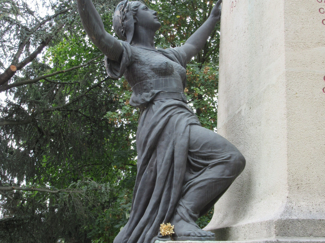 Monument aux morts de 14-18-Ermont必去景点