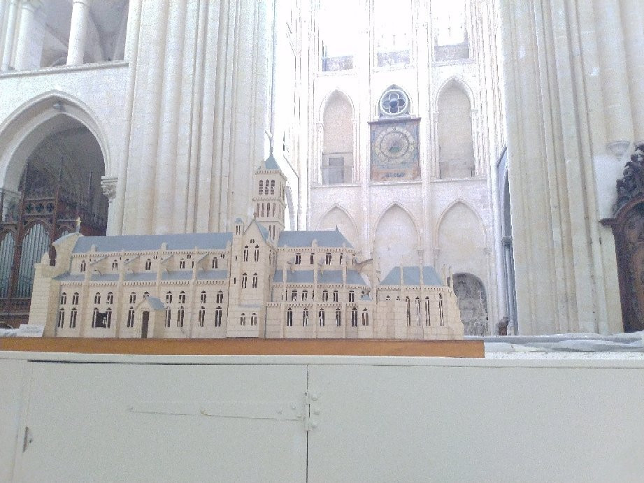Trinity Abbey (Abbey de la Trinite)景点图片