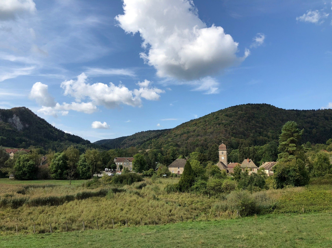 Eglise Saint-Urbain-Nans-sous-Sainte-Anne必去景点