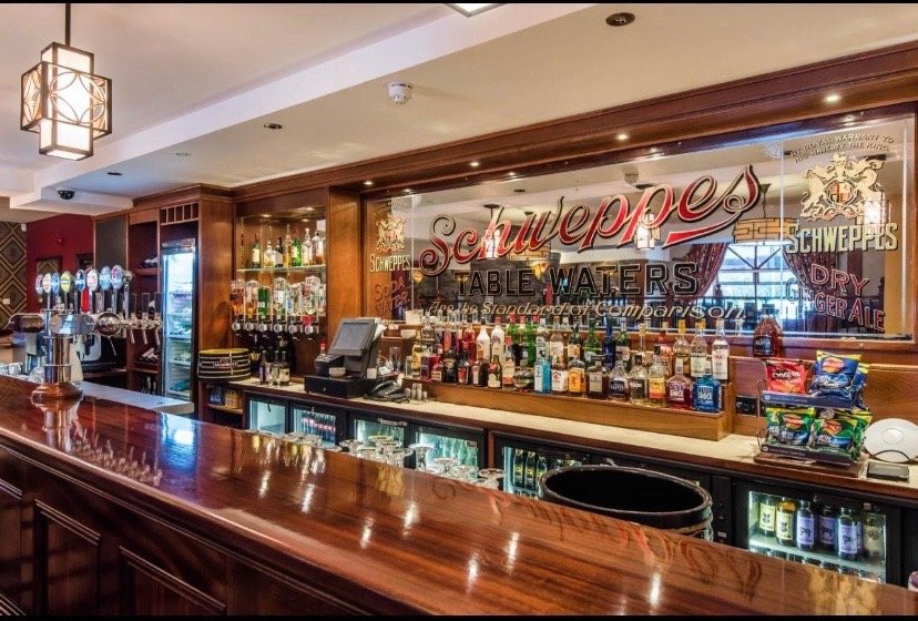 Greenisland酒店住宿-Corrs Corner Hotel