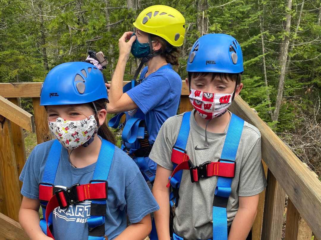 Lakeshore Adventures Zip Line-Baileys Harbor必去景点