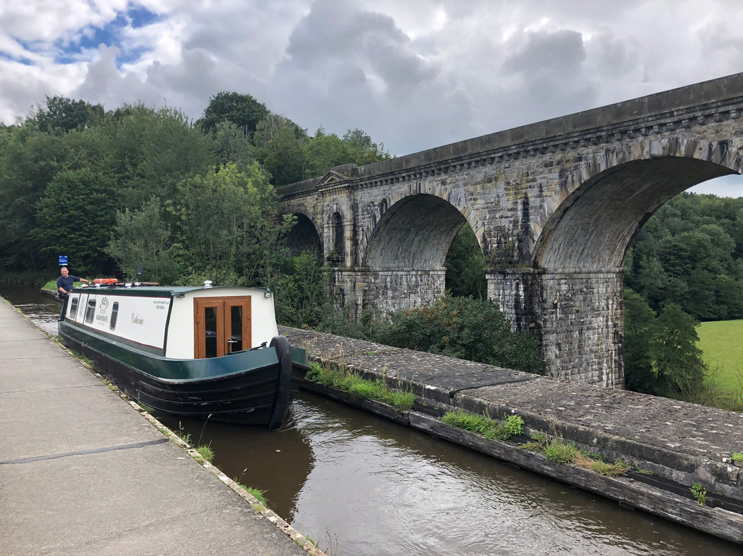 Crest Narrowboats景点图片