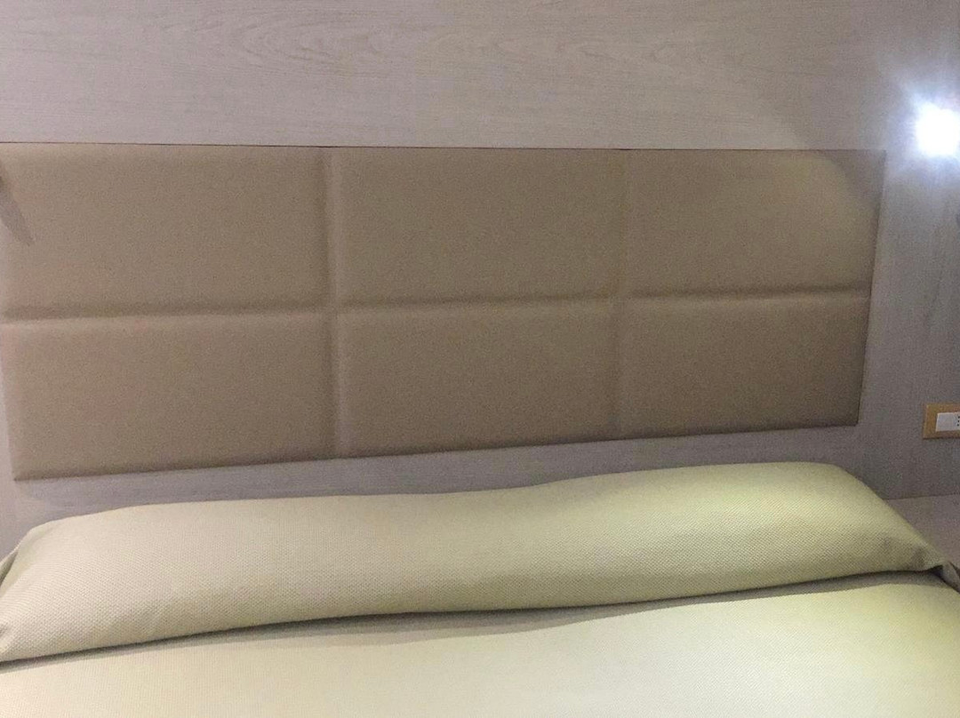 亚历山大酒店主图