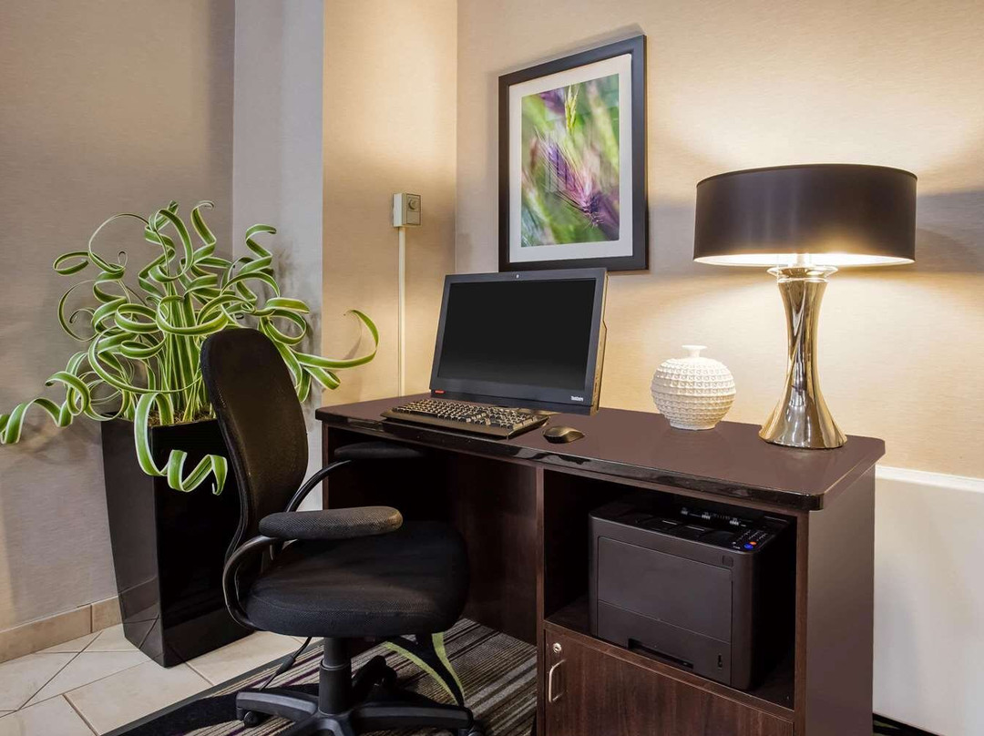 La Quinta Inn by Wyndham Oshkosh主图