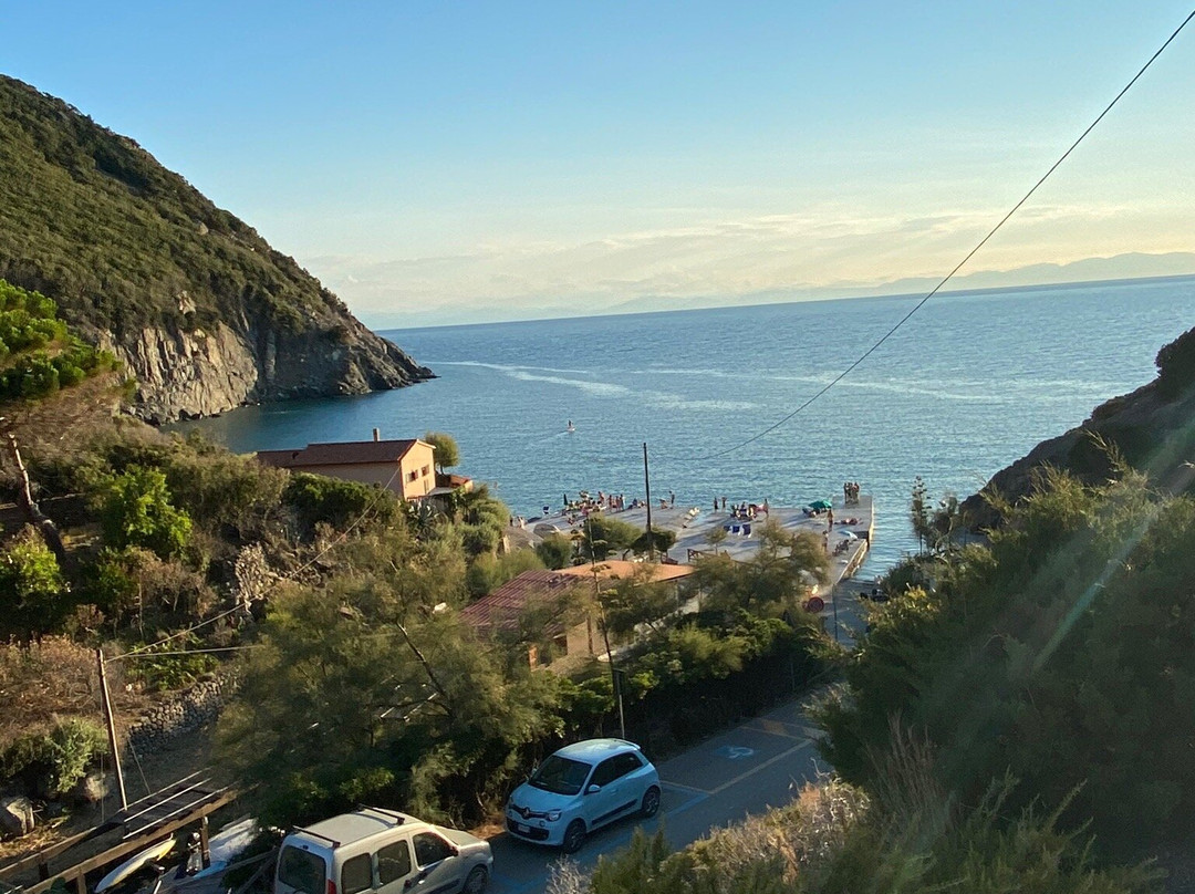Spiaggia di Patresi景点图片