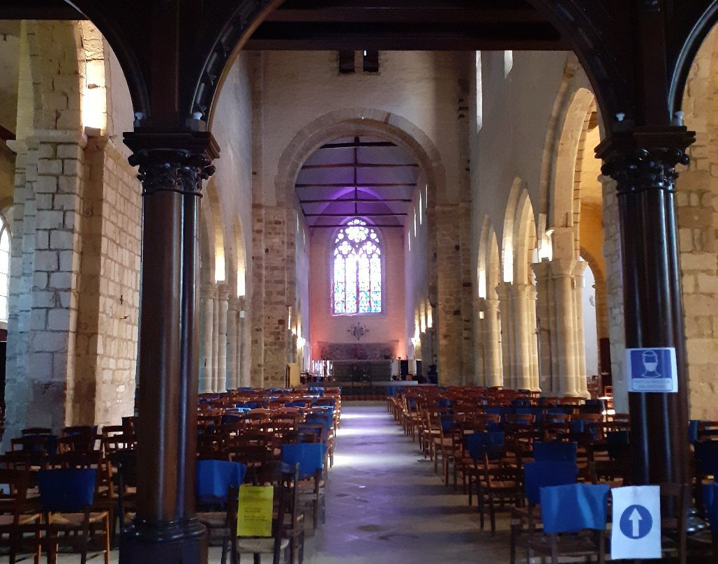 Notre-Dame-en-Saint-Melaine景点图片