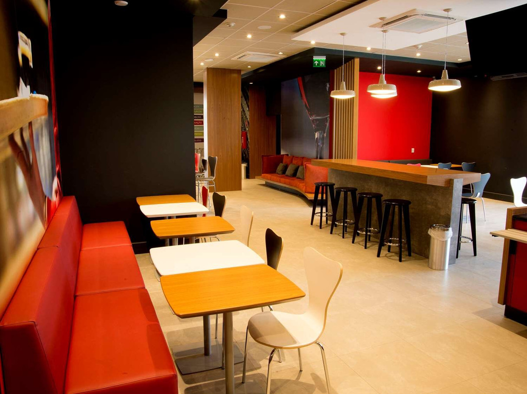 宜必思阿拉克鲁斯酒店主图