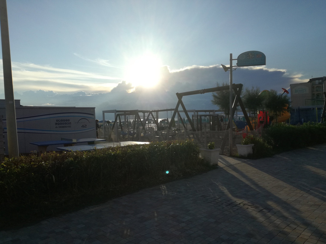 Cooperativa Bagnini Misano Adriatico-米萨诺阿德里亚蒂科必去景点