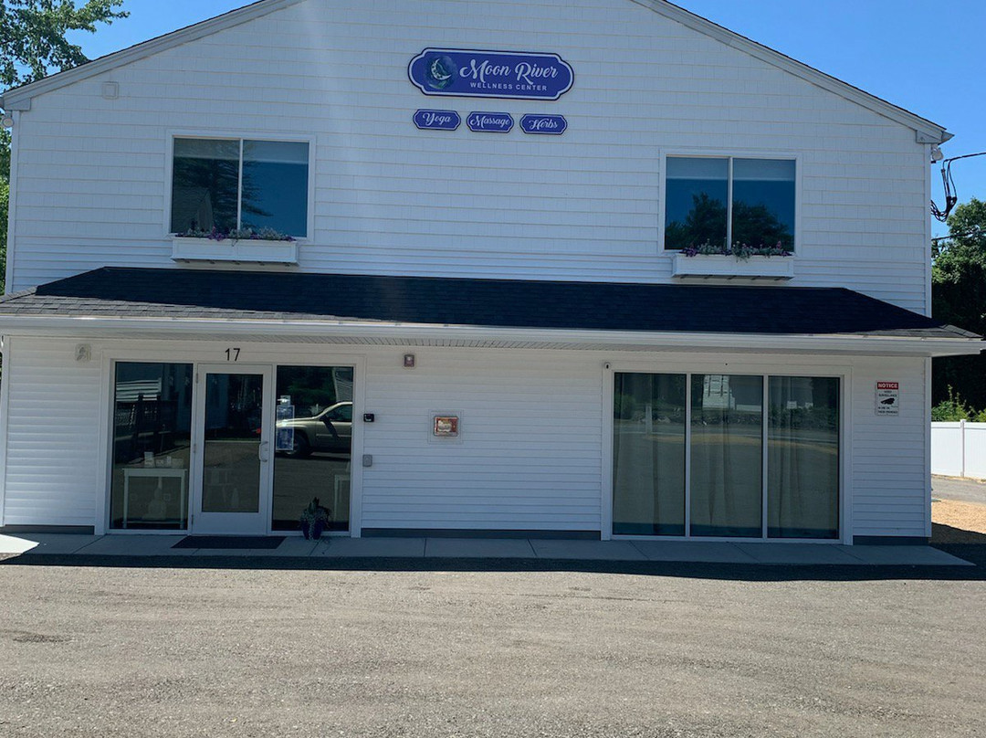 Moon River Wellness Center-Pelham必去景点