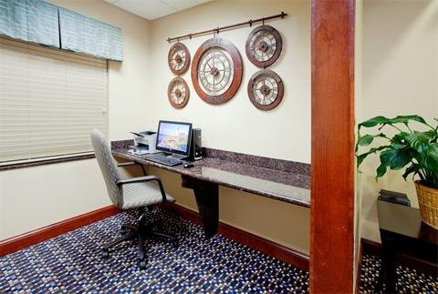 Holiday Inn Express & Suites Mount Airy by IHG主图