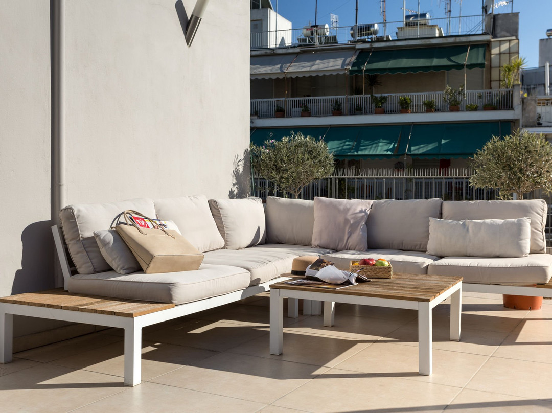 Supreme Luxury Apartments主图