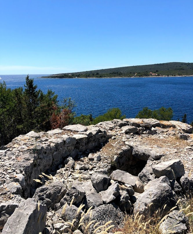 Milna - Francuska Utvrda - Central Dalmatia Croatia - Theme Trails-Lozisce必去景点